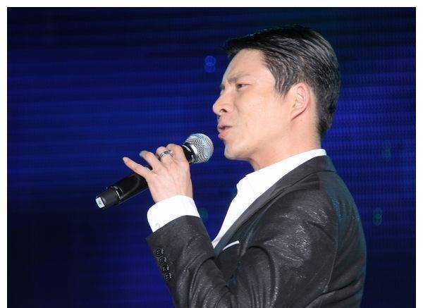 星空体育正版APP下载-包含【青训秘籍】丁俊晖:年轻选手如何模仿冠军训练?的词条