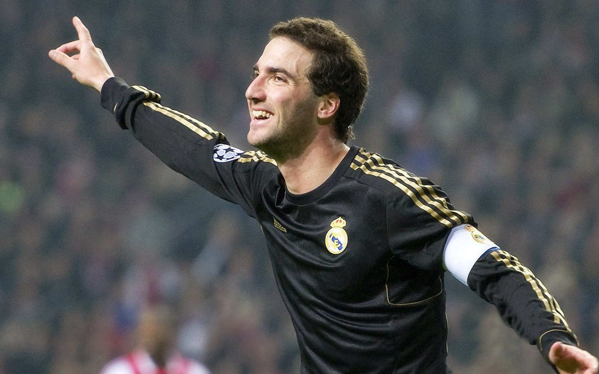 《电竞产业链中的创新创业机会:从硬件到内容全景分析》,电竞行业产业链的构成是什么